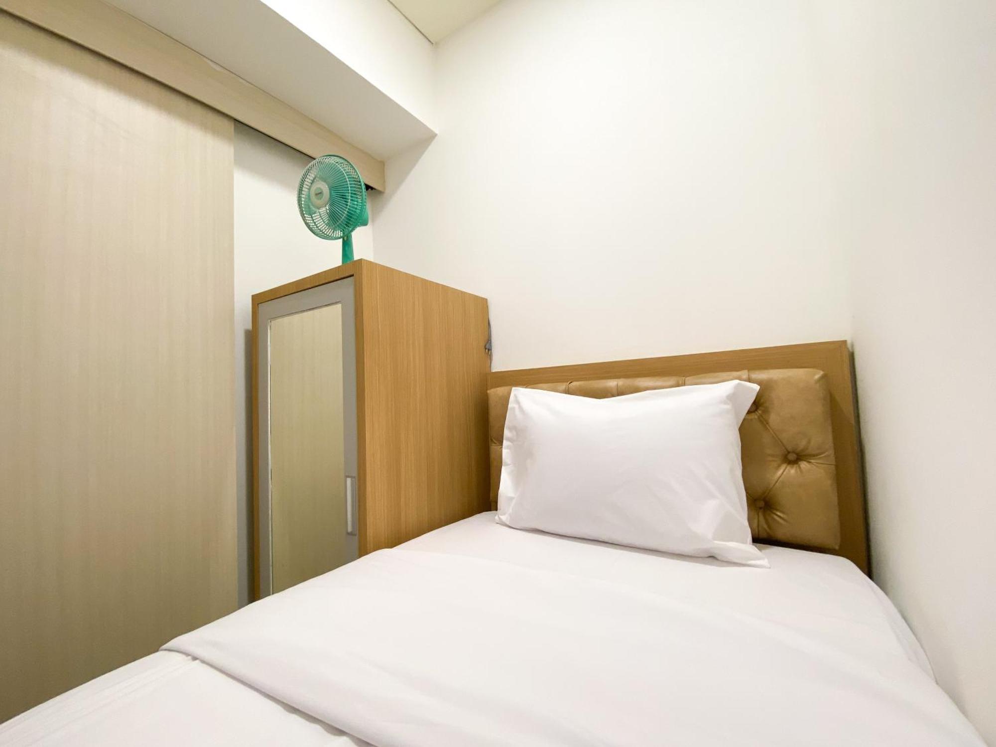 Comfortable 2Br At 25Th Floor Meikarta Apartment By Travelio Cikarang Exterior photo