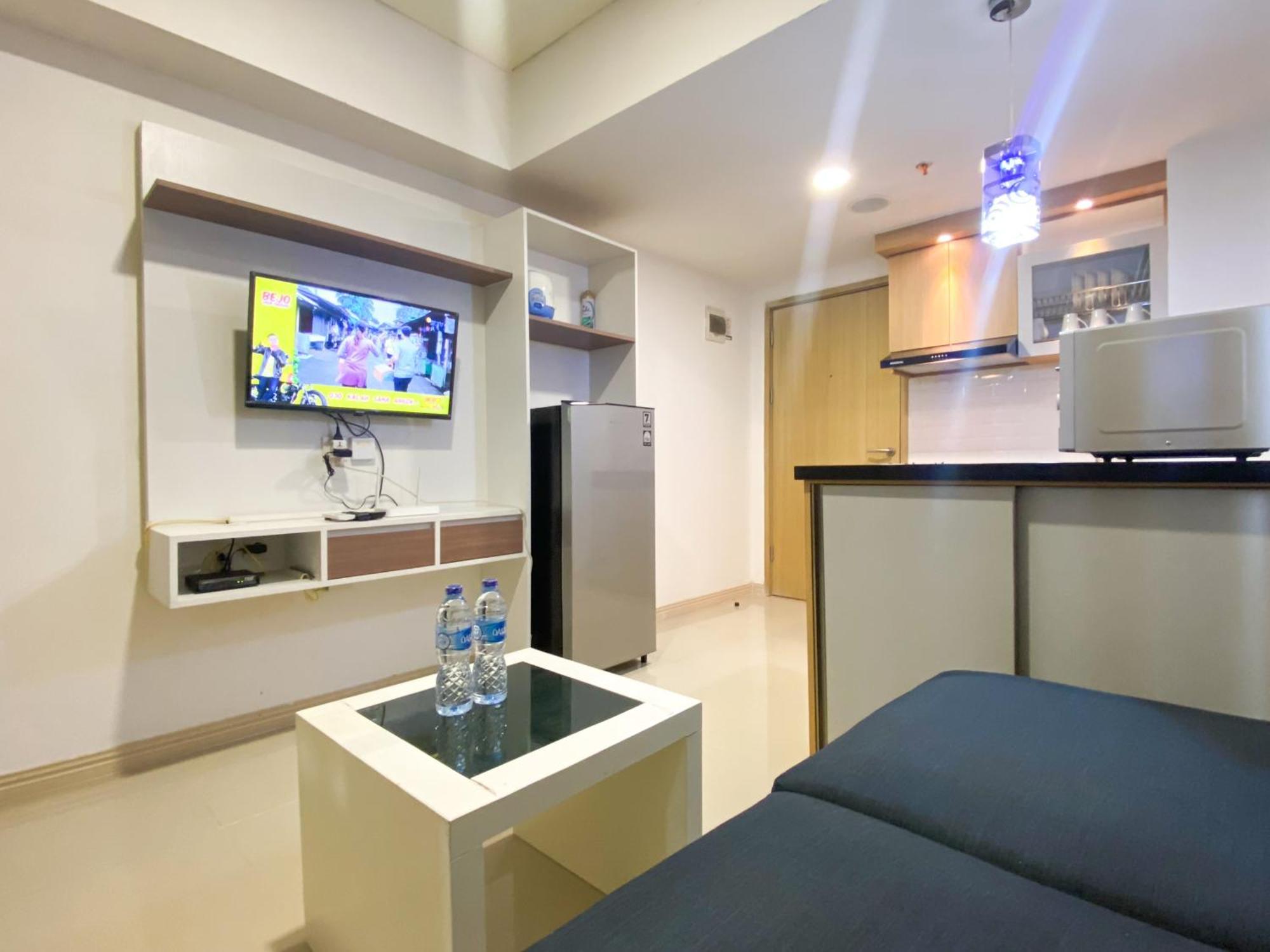 Comfortable 2Br At 25Th Floor Meikarta Apartment By Travelio Cikarang Exterior photo